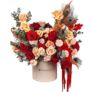 Rose Red 50 cm Ecuador - 25, Cream Rose 50 cm Ecuador (Creme Caramel) - 15, Carnation white, cream - 26, Spray rose: white, cream, light pink 50 cm - 11, Round flower box medium, Oasis, Eucalyptus, Astilbe, Dried flowers in assortment, Feathers decor., Amaranth stabilized