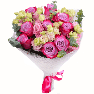 Arrangement of violet roses and eustomas with delivery Tula