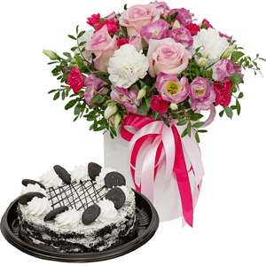 Darling with cake with delivery Tula