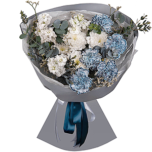 Carnation white, cream - 7, Baltica White Spray Chrysanthemum - 1, White Matthiola - 3, Limonium (1 pc.), Eucalyptus, Wrapping Paper
