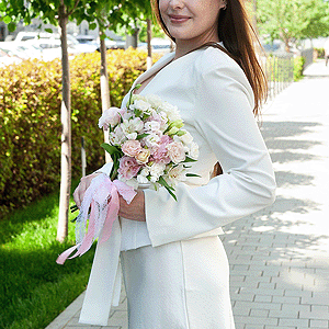 Bridal Bloom with delivery Tula