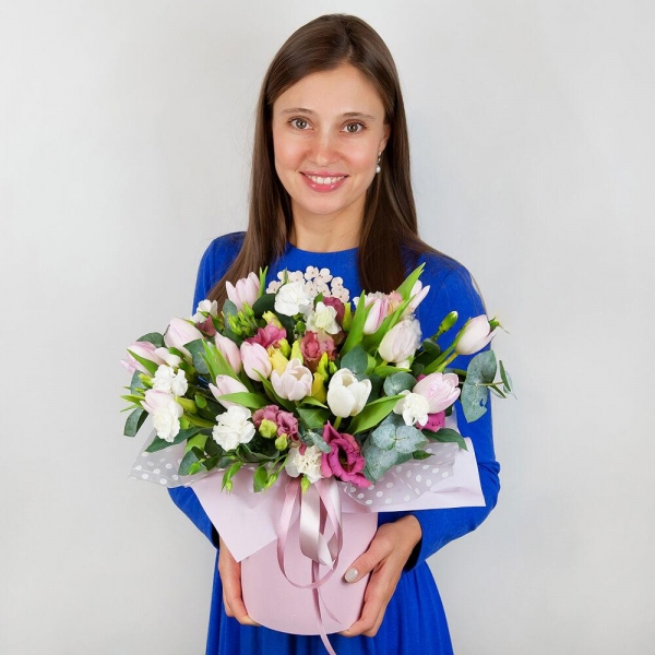 Pink tulip - 23, Pink Lisianthus (Eustoma) - 5, White spray carnation - 6, Round flower box small , Oasis, Wrapping Paper, Eucalyptus Cinerea