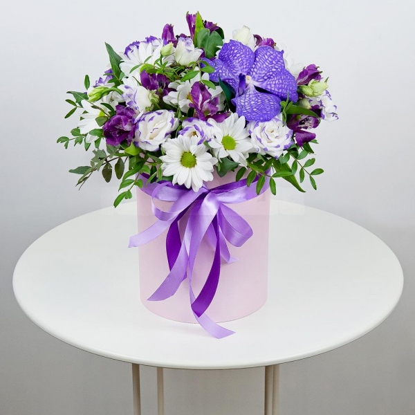 Vanda Orchid bud - 2, Bacardi White Spray Chrysanthemum - 5, Purple Lisianthus (Eustoma) - 4, Alstromeria lilac, purple - 3, Round flower box small , Oasis, Film, Flask for orchids, Aspidistra (1 pc.), Pistachio, Ribbon