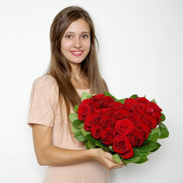 Red rose 50 cm - 41, Oasis Heart shape (40x40 cm), Salal