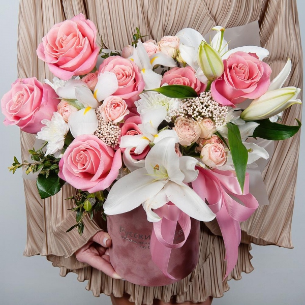 Lilies - 1, White iris - 5, Pink rose 50 cm - 9, Peony sprayrose - 3, Baltica White Spray Chrysanthemum - 1, Round flower box small , Oasis, Ozotamnus, Pistachio, Wrapping Paper