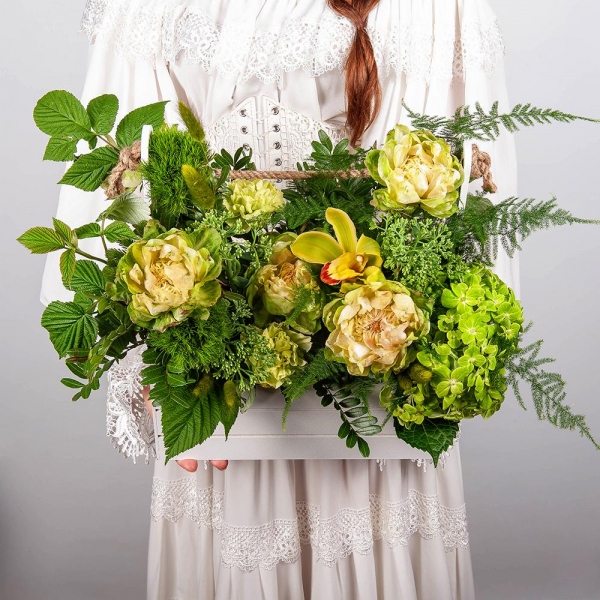 Green Hydrangea - 1, Rose Veggie 50 cm - 7, Green carnation - 10, Green Cymbidium Orchid Bud - 1, Wooden pot, Oasis, Asparagus setaceus (1 pc.), Pistachio, Sedum, Flask for orchids,  Raspberry branch