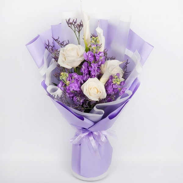 Calla lilies - 3, White rose 50 cm - 7, Matthiola Lilac - 3, Limonium (1 pc.), Wrapping Paper, Ribbon