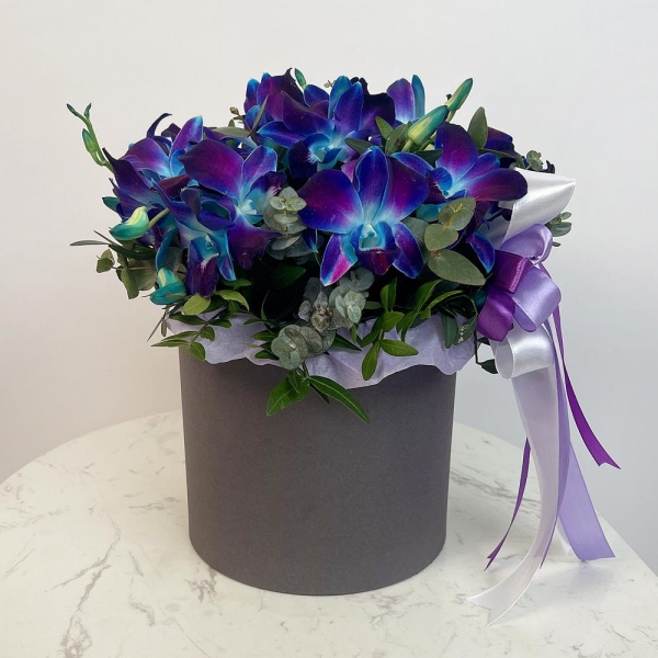 Orchid Dendrobium - 27, Flask for orchids, Pistachio, Eucalyptus, Oasis, Round flower box medium, Ribbon