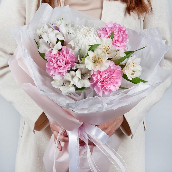 Alstromeria white, soft pink - 5, Pink carnation - 5, Chrysanthemum white Bigoudi - 1, Wrapping Paper