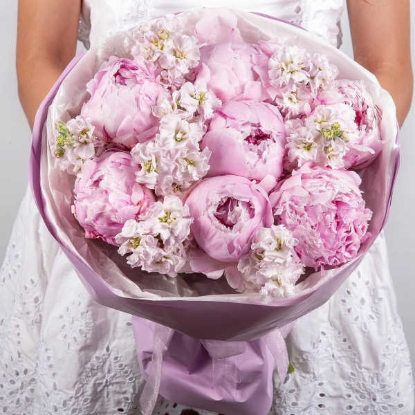 Peony pink - 7, White Matthiola - 13, Wrapping Paper