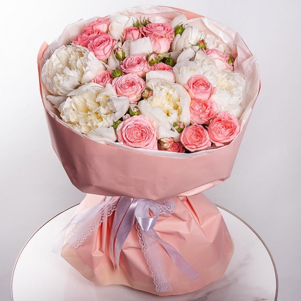 Peony white - 7, Bright pink spray rose mix, 50 cm - 9, Wrapping Paper