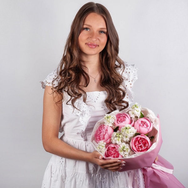 Peony pink - 5, White Matthiola - 12, Wrapping Paper