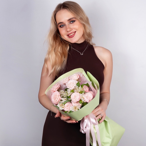 Peony sprayrose - 5, Alstromeria white, soft pink - 7, Wrapping Paper