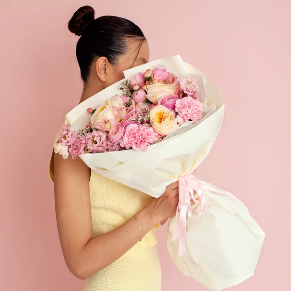 Peony sprayrose - 4, Rose Yellow 50 cm Ecuador (Mohana, Latina, Brighton) - 5, Pink Lisianthus (Eustoma) - 3, Pink carnation - 5, Baltica White Spray Chrysanthemum - 1, Limonium (1 pc.), Hypericum, Wrapping Paper