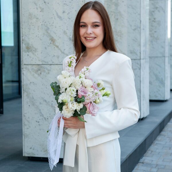 Rose Pink 50 cm Ecuador (Chelo, Hermosa, Novia, Titanik, Engagement, Pink Mondiale) - 3, White Matthiola - 5, lisianthus - 4, Eucalyptus baby blue (1 pc.), Ribbon