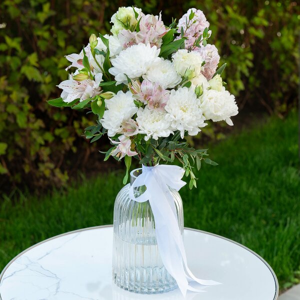 Alstromeria white, soft pink - 7, Pink Matthiola - 2, Baltica White Spray Chrysanthemum - 2, lisianthus - 3, Eucalyptus parvifolia (1 pc.), Ribbon