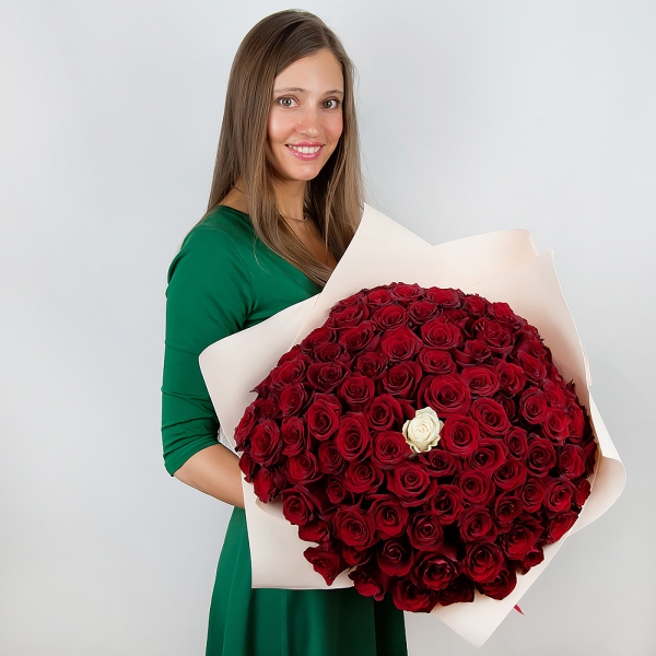Red rose 50 cm - 160, White rose 50 cm - 1, Wrapping Paper