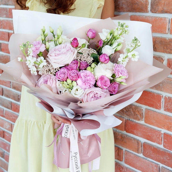 Peony rose pink 'OHara' - 3, White rose 50 cm - 4, lisianthus - 4, White Matthiola - 3, Pink carnation - 6, Bright pink spray rose mix, 50 cm - 5, Ozotamnus, Wrapping Paper