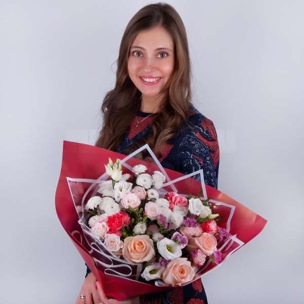 Athos poms Stallion - 4, Spray rose: white, cream, light pink 50 cm - 3, Rose Cream 50 cm - 5, Pink carnation - 3, lisianthus - 1, Pink Statice, Pistachio, Wrapping Paper