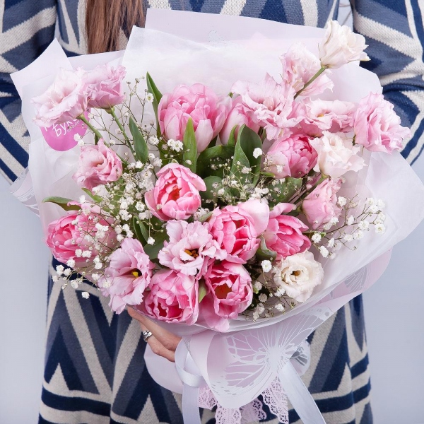 Pink Lisianthus (Eustoma) - 4, Gypsophila - 2, Pink tulip - 15, Wrapping Paper