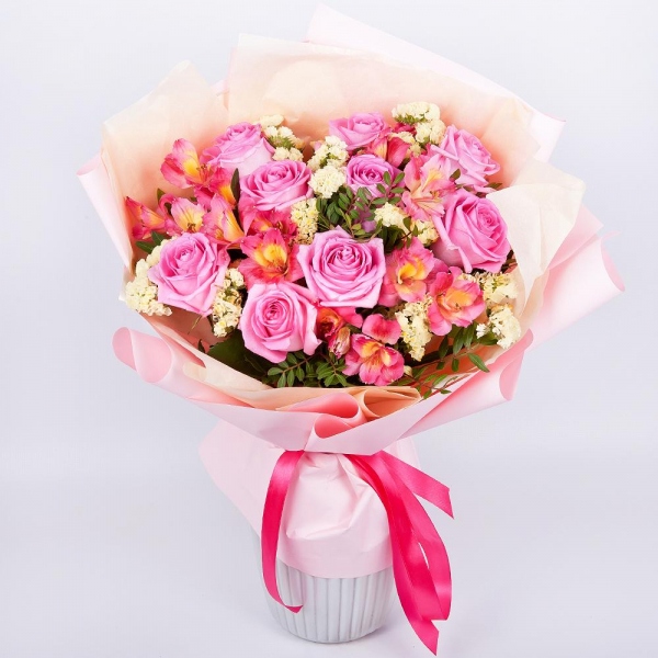 Pink rose 50 cm - 13, Alstromeria Red, Bright Pink - 6, Yellow Statice, Pistachio, Wrapping Paper