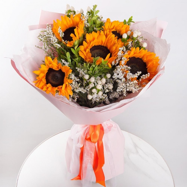Sunflower - 7, Hypericum, Limonium (1 pc.), Pistachio, Wrapping Paper