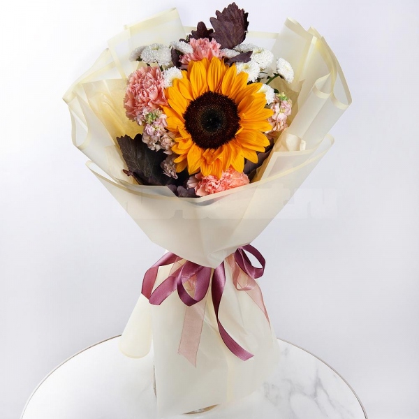 Sunflower - 1, Newton White Spray Chrysanthemum - 3, Pink carnation - 7, Pink Matthiola - 2, Salal, Wrapping Paper