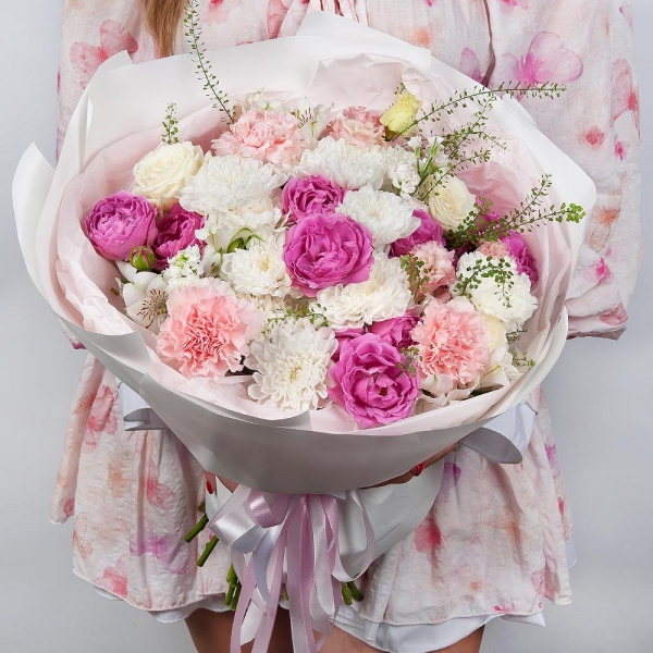 Spray peony rose Misty Bubbles, 50 cm - 3, Baltica White Spray Chrysanthemum - 5, White Matthiola - 2, Pink Lisianthus (Eustoma) - 2, Alstromeria white, soft pink - 5, White rose 50 cm - 6, Pink carnation - 6, Green bell (1 pc.), Wrapping Paper