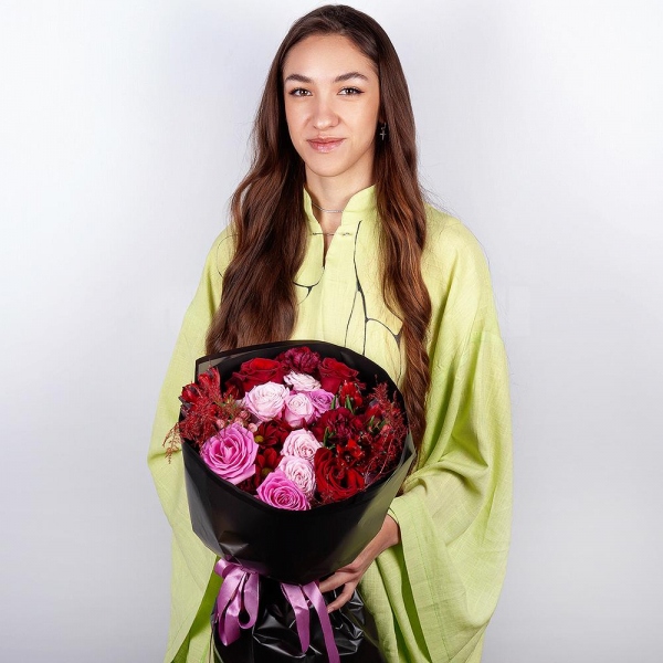 Red rose 50 cm - 3, Pink rose 50 cm - 3, Bacardi Red Spray Chrysanthemum - 1, Carnation red - 5, Alstromeria Red, Bright Pink - 4, Peony sprayrose - 2, Hypericum, Asparagus umbelatus (1 pc.), Wrapping Paper